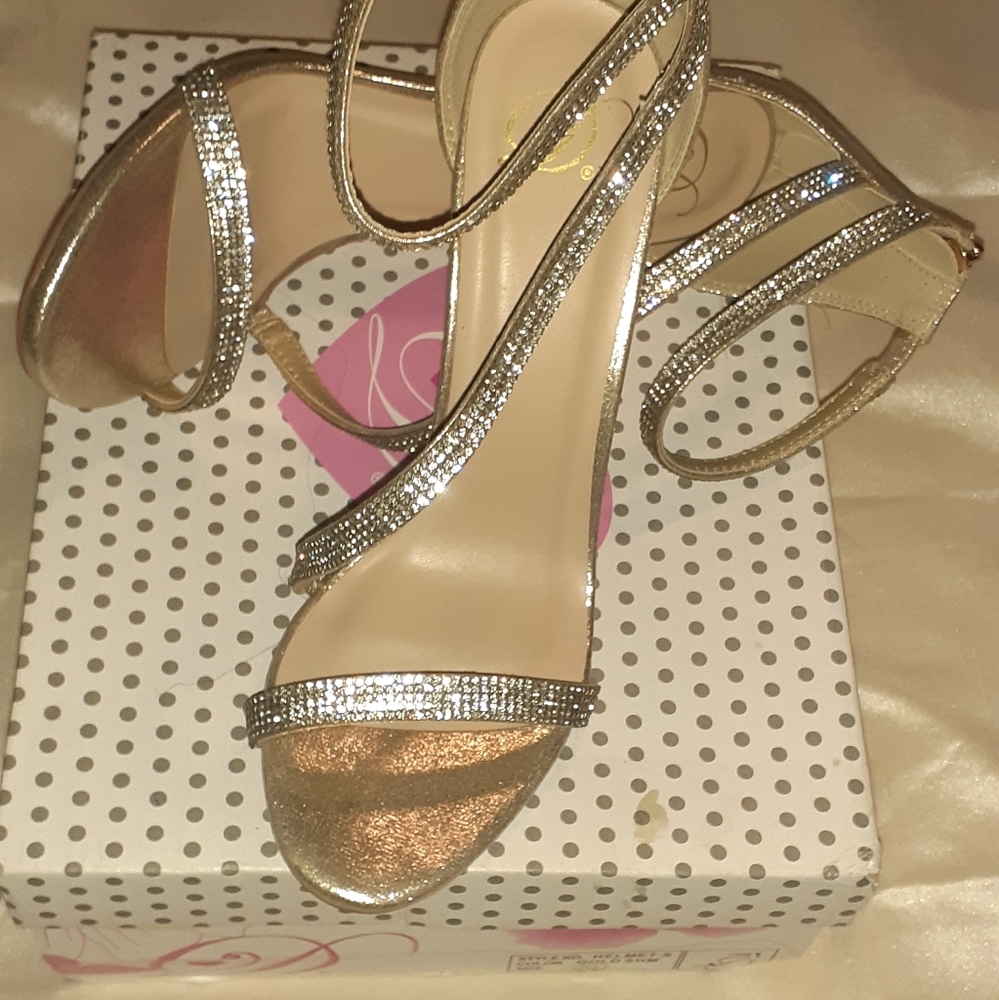Womens Shoes